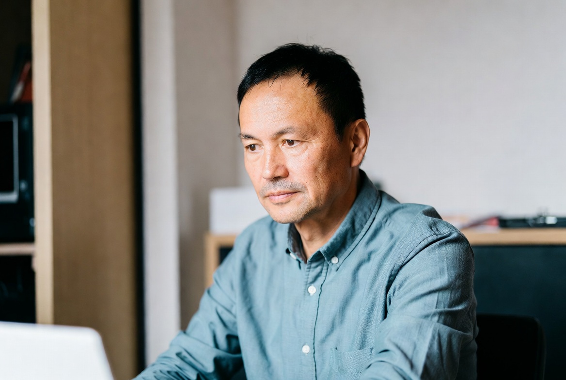 11 “Bare Minimum” Gestures That Quietly Demand a Lot