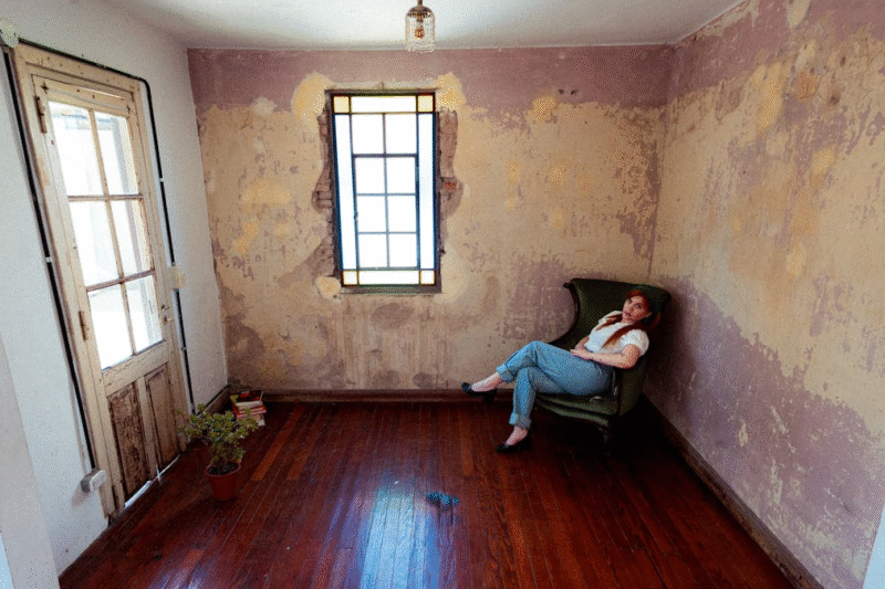 She Kept Waiting For An Answer What Happened Next Left Everyone Speechless